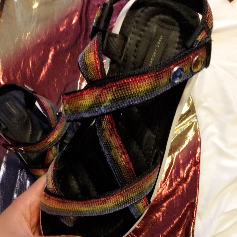Sequence sandal